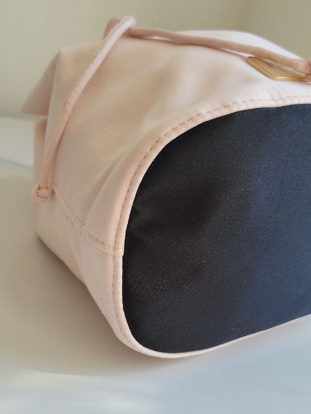 Prada Parfums Soft Pink Drawstring Bucket Comestic Bag - Picture 7 of 13